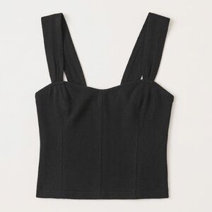 Abercrombie & Fitch Wide Strap V-Neck Cami in black | size small